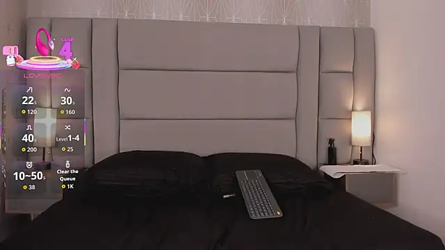 Mia-Medina online show from October 2025 08:09:02 PM