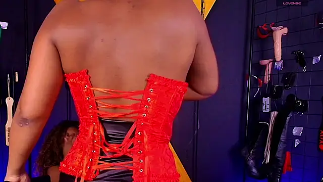 Snapshot of MrEbonybdsm chatting on September 2025 01:06:01 AM MrEbonybdsm online show from September 2025 01:06:01 AM