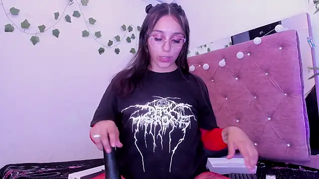 JulianaCarter online show from May 2026 08:25:01 PM