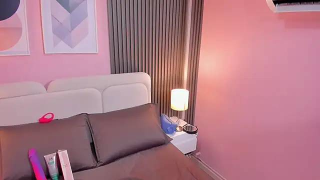 Clawdeen  wolf online show from September 2025 07:39:01 PM