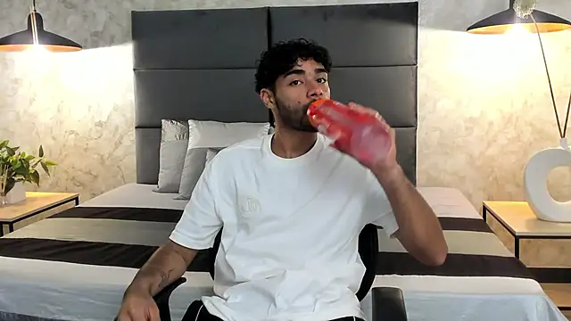 RaphaelDufort online show from November 2025 11:37:01 PM