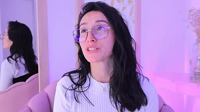 Ginevra esposito online show from October 2025 02:58:02 PM