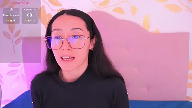 Ginevra esposito online show from March 2026 01:03:01 PM