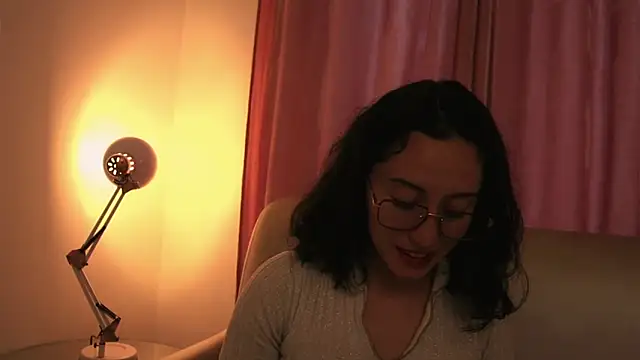 Snapshot of Ginevra_esposito chatting on May 2026 12:58:01 PM Ginevra esposito online show from May 2026 12:58:01 PM