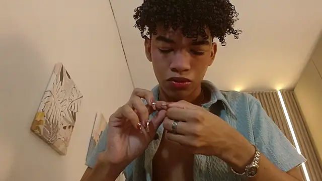 Ivone Rose  online show from October 2025 12:38:02 PM