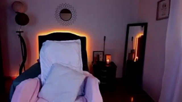  lia baby online show from December 2025 02:23:01 PM