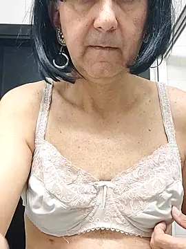 Emily de Carla online show from October 2025 06:35:02 AM