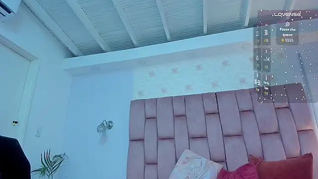 aishathornee online show from September 2025 09:22:01 AM