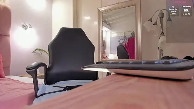 aishathornee online show from October 2025 09:25:02 PM