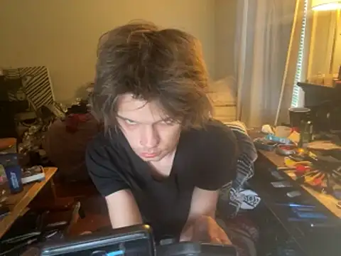 XanderOzzz online show from June 2026 11:04:02 AM