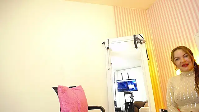 ViictoriaJones  online show from November 2025 04:09:01 PM