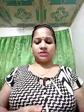 Snapshot of Payel_50 chatting on June 2026 08:52:01 PM Payel 50 online show from June 2026 08:52:01 PM