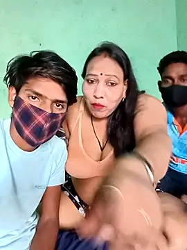 LoveOnStream online show from October 2025 11:22:01 AM