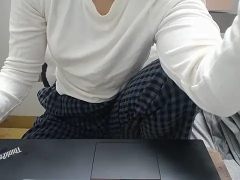 Lamoon 2k online show from October 2025 02:59:02 AM