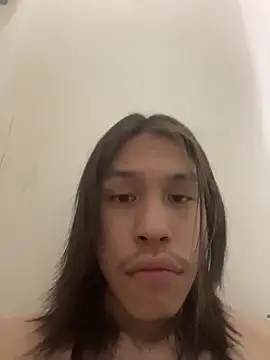 Snapshot of heytherepeoples717 chatting on December 2025 11:53:01 PM heytherepeoples717 online show from December 2025 11:53:01 PM