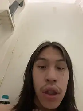 Snapshot of heytherepeoples717 chatting on December 2025 11:59:02 AM heytherepeoples717 online show from December 2025 11:59:02 AM