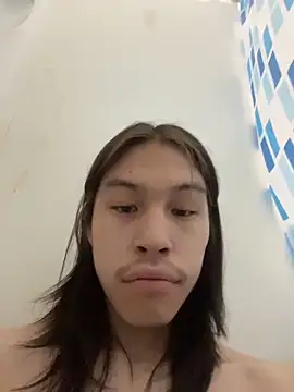 Snapshot of heytherepeoples717 chatting on February 2026 11:17:01 AM heytherepeoples717 online show from February 2026 11:17:01 AM