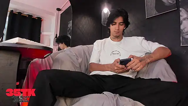 jett savage online show from November 2025 02:39:01 PM