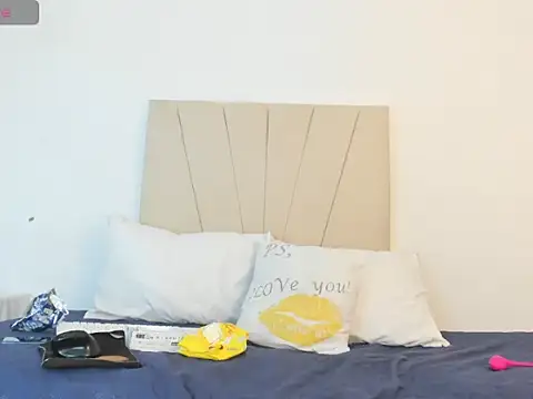  Miaa khalifa  online show from September 2025 12:54:01 PM