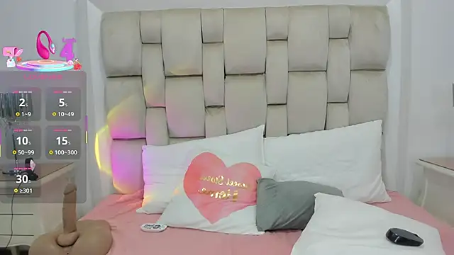 ValerieSoto online show from December 2025 07:32:01 PM