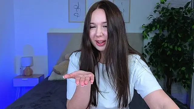 Blush Beauty   online show from April 2026 09:39:33 PM