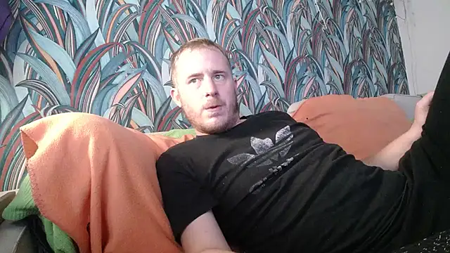 gaydavid online show from September 2025 09:27:01 PM