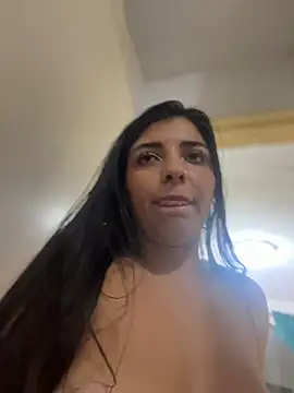 Snapshot of Isaa-Sweet chatting on October 2025 09:27:01 PM Isaa-Sweet online show from October 2025 09:27:01 PM