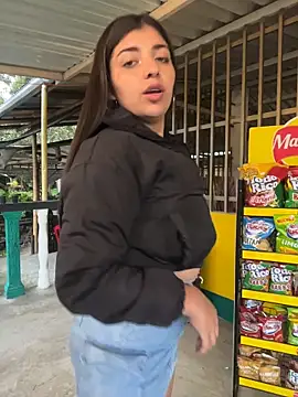 Snapshot of Isaa-Sweet chatting on November 2025 11:13:02 AM Isaa-Sweet online show from November 2025 11:13:02 AM