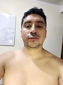 Snapshot of AntonioFit chatting on September 2025 05:22:01 AM AntonioFit online show from September 2025 05:22:01 AM