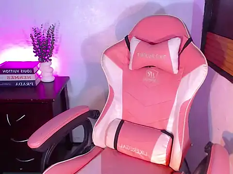 NancySy online show from September 2025 04:28:02 PM