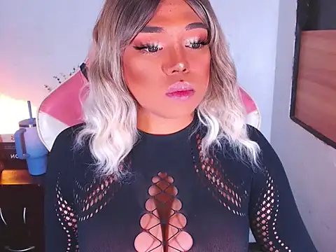 NancySy online show from November 2025 10:19:02 PM