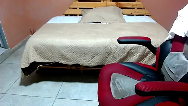 Snapshot of Codyknightt chatting on October 2025 12:48:02 PM Codyknightt online show from October 2025 12:48:02 PM