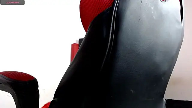 Snapshot of Codyknightt chatting on October 2025 12:18:02 PM Codyknightt online show from October 2025 12:18:02 PM