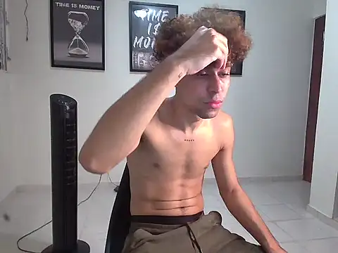 Snapshot of Dollarhot30 chatting on February 2026 04:41:01 AM Dollarhot30 online show from February 2026 04:41:01 AM