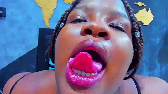 Maiam  Rossi online show from September 2025 01:14:02 PM