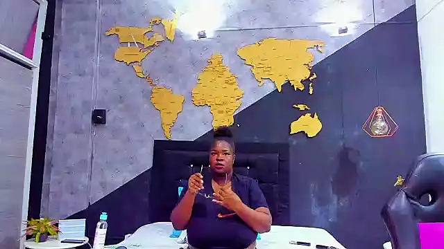 Maiam  Rossi online show from October 2025 12:49:02 PM