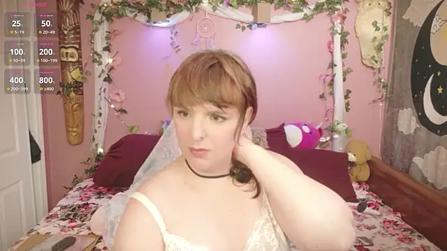 Snapshot of Maddy_cat_91 chatting on July 2026 02:52:02 PM Maddy cat 91 online show from July 2026 02:52:02 PM