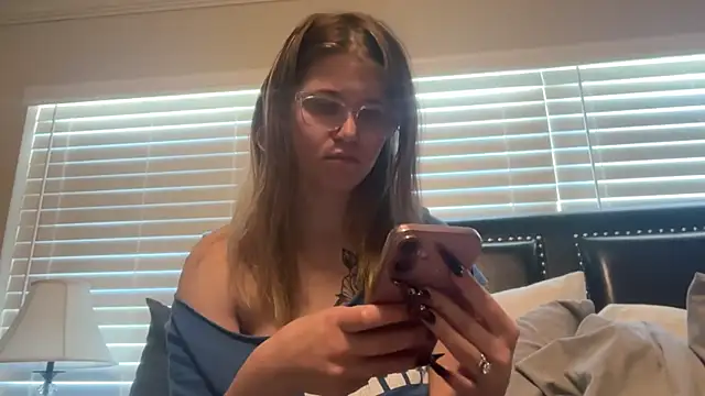 Riley ray69 online show from November 2025 03:44:02 PM