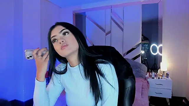 EmmaStonns online show from January 2026 11:34:01 AM