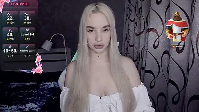 Snapshot of KiraKrox chatting on March 2026 10:17:02 AM KiraKrox online show from March 2026 10:17:02 AM