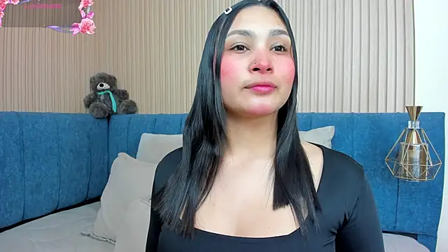 Snapshot of angel_ponce chatting on June 2026 07:05:01 PM angel ponce online show from June 2026 07:05:01 PM