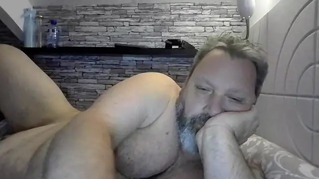 BigMan738xh online show from May 2026 10:28:02 PM