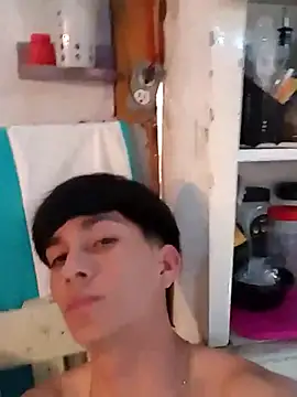 LUISSLEONN0958 online show from September 2025 10:10:02 PM