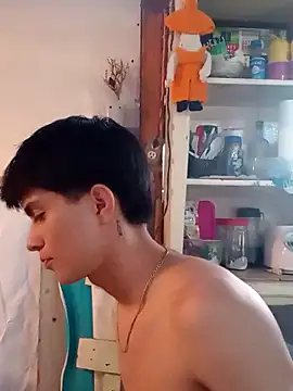 LUISSLEONN0958 online show from September 2025 11:42:02 PM