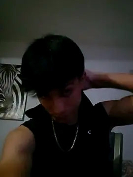 LUISSLEONN0958 online show from November 2025 07:52:02 AM