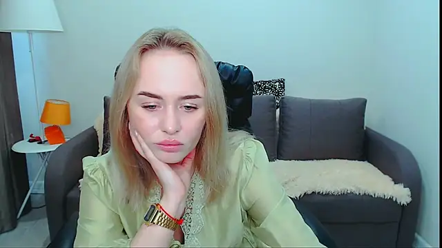 LiluMoon   online show from May 2026 11:17:01 AM