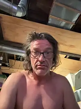 Snapshot of SwayBWC13 chatting on September 2025 11:00:02 AM SwayBWC13 online show from September 2025 11:00:02 AM