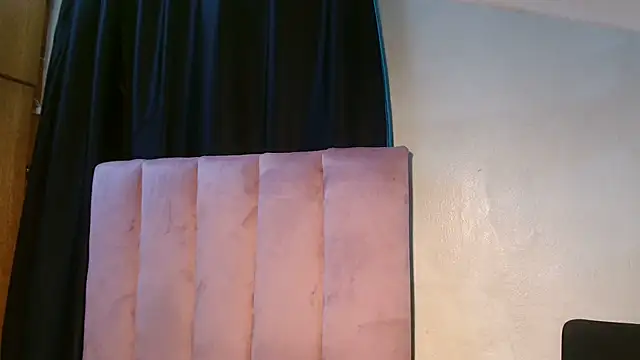 RoxyLuv77 online show from October 2025 12:16:02 AM