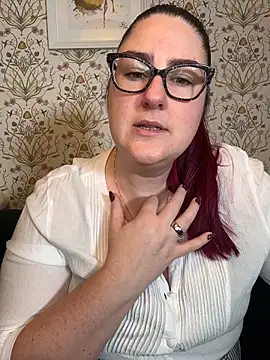 Lacey-BBW online show from November 2025 09:48:02 PM