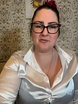 Lacey-BBW online show from November 2025 10:32:01 PM